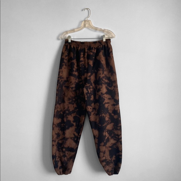 Black Bleach Dye Set - Large - Picture 3 of 3